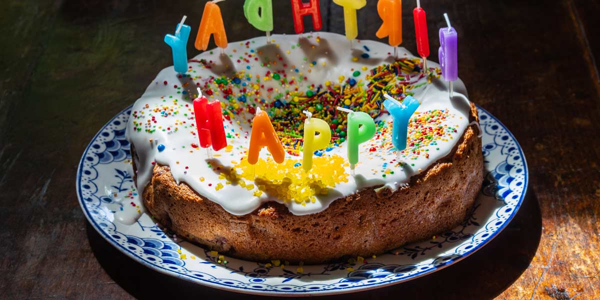 birthday cake🎂 #birthday cake🎂 #cake #cakejourneywithaartisingh #birthday  cak video Cake journey with Aarti Singh - ShareChat - Funny, Romantic,  Videos, Shayari, Quotes