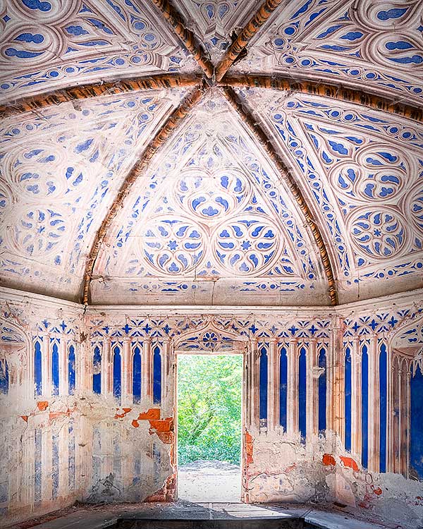 chapel with blue tile ceiling